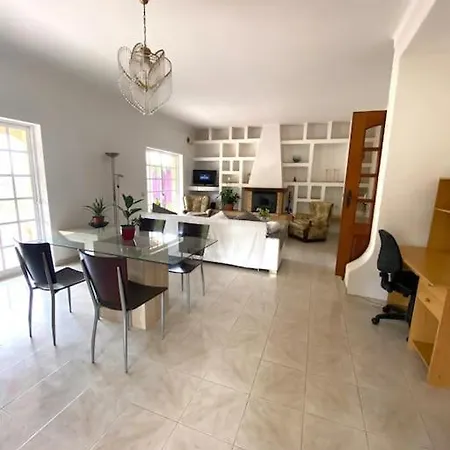 Moradia Penina V3 בית נופש
